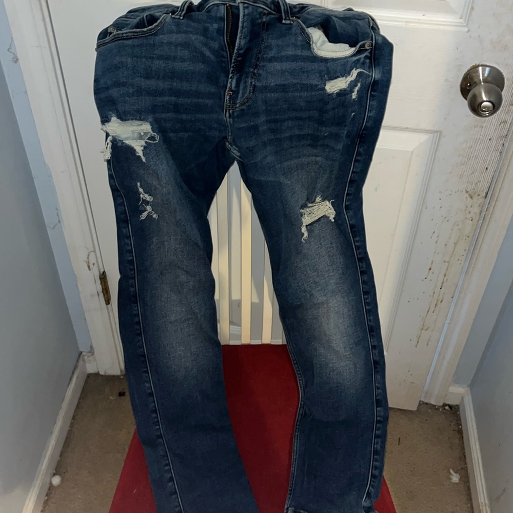 Hollister skinny ripped jeans